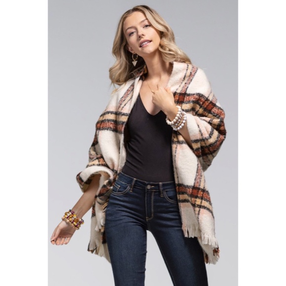 SOLD OUT Ivory Vanilla Latte Plaid Warm Knit Fringe Hem Casual Fall Winter Scarf - Picture 4 of 6